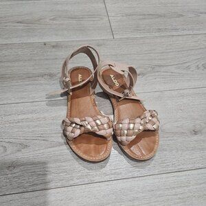 Aldo Sandal Color Brown with Pink straps size 7
